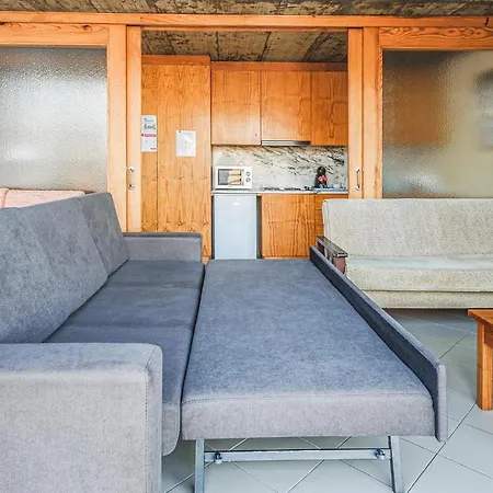 Awesome Apartment In Freixo De Espada C *